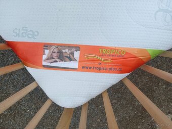 Dětská postýlka včetně příslušenství. - 7