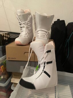 Obuv, boty na snowboard, velikost 38,5 - 7
