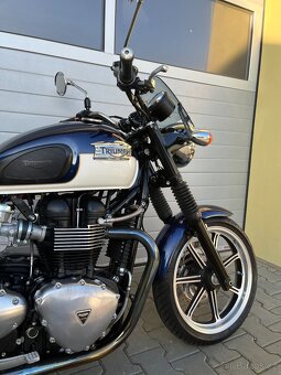 Triumph Bonneville SE - 7