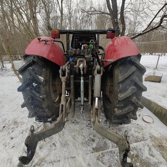 Traktor tovární MF 4x4 - 7