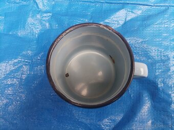 Smaltovaný hrnek - 7