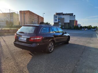 Mercedes-Benz W212 E200 - 7