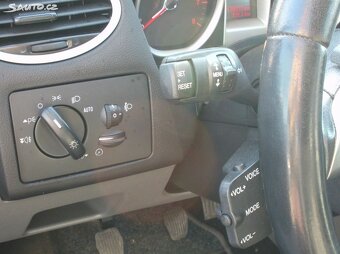 Ford Focus 1,6 16V Kombi 4xel.okn,vyhř.sklo,novédílySTK - 7