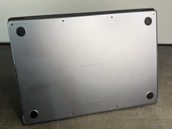 MacBook Pro 16'' 2021 / M1 Pro / 16GB / 512GB SSD / SpaceG - 7