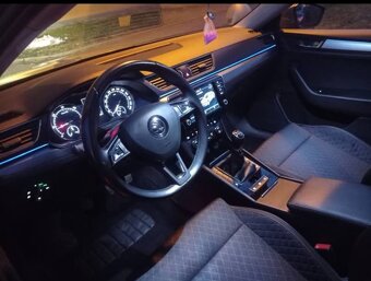Škoda Superb III 1.6 TDI 88 kW Style, r.v. 2016,výbava STYLE - 7