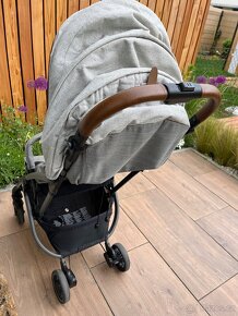 Lehoučký kočárek JOIE Tourist - 7