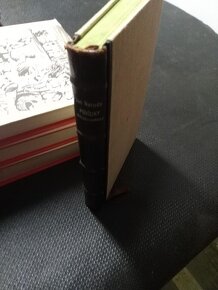 Knihy staré - B2 - 7