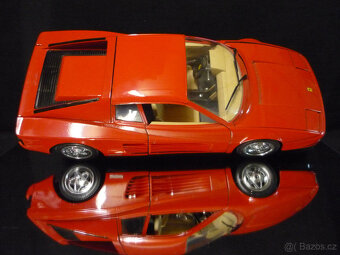 Ferrari Testarossa 1984 Bburago 1/18 - 7