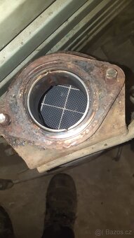 výfuky cx7 2,2d , GH 2,2d mazda 2 DE1,4i 3 BL 2,0disi - 7