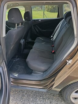 Volkswagen Passat - 7