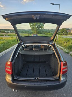 Škoda octavia 2 1.9 77kw + tažné - 7