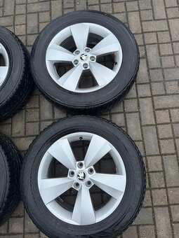ORIGINÁL Alu Škoda NANUQ R17, 5x112 - ZIMNÍ PNEU - 7