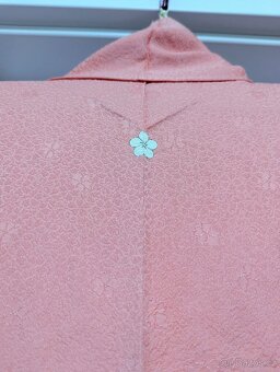 Dámské růžové kimono iromuji s květy - 7