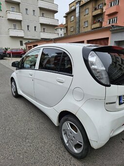 Elektromobil Mitsubishi I-miev - 7