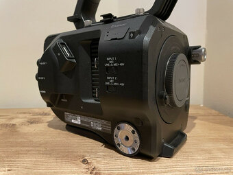 Sony FS7 - Dobrý stav (zkrácené hodiny) - vč. baterie a 2 pa - 7