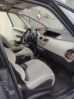 Citroen Xsara Picasso C4 sedmimístné - 7