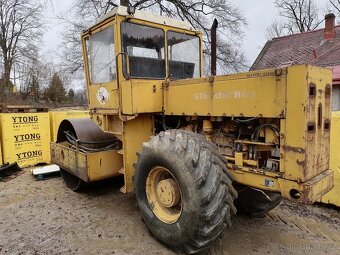 Vibrační válec Stavostroj VV111, r.v.1988, motor Zetor - 7