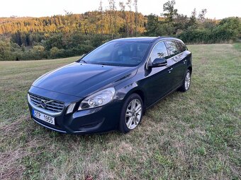 V 60 D2 84kW, kůže, city safety, satelitní navigace - 7