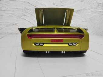 Ferrari Mythos 1/18 Guiloy - 7