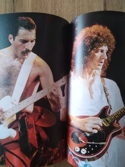 Queen, Freddie Mercury - vzácné knihy - 7