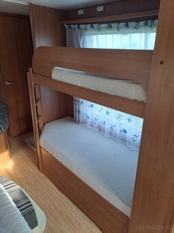 Karavan LMC Musica 725 palandy + podlahové topení + markýza - 7