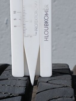 Pěkná letní orig alu kola Dacia Duster 215/65/16 vzorek 7mm - 7