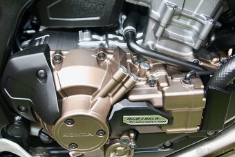 Honda Africa Twin CRF 1100 DCT plus manuál - 7