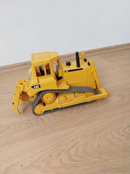 Bruder auta - 7