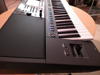 Klávesy Yamaha PSR-SX900 (s rozšířeními syntezátorů) + zbýva - 7