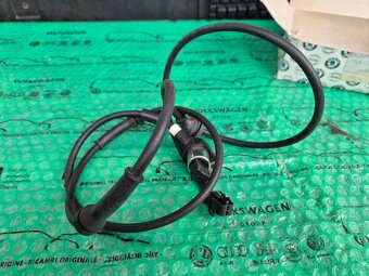 snímač otáček ABS zadní Škoda Felicia 004165030 , 6U0927807A - 7