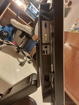 Monitor HP 1740, úhl. 44 cm - 7