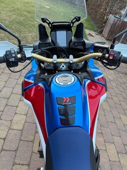 Honda Crf 1000 manuál - 7