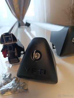 Škoda Yeti originální příčný střešní nosič včetně šroubů - 7