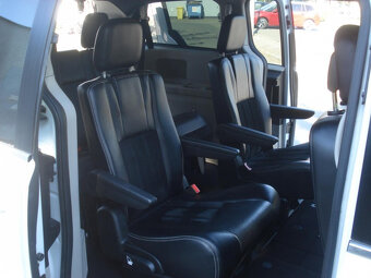 Dodge Grand Caravan 3.6 - 7