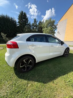 Kia RIO 2011 1.4cvvt - 7