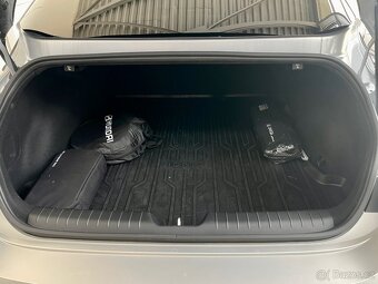 Hyundai Ioniq 6 168kW Style Premium 4x2 AT - 7