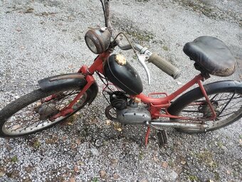 Moped Stadion S11 s vidlicí smrti - 7