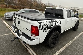 Dodge Ram 5.7 Rezervovano - 7