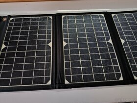 Skládací solární nabíječka - 7