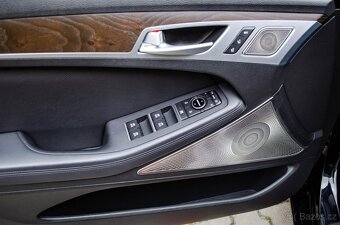 Hyundai Genesis 3.8 V6 GDi HTRAC - 7