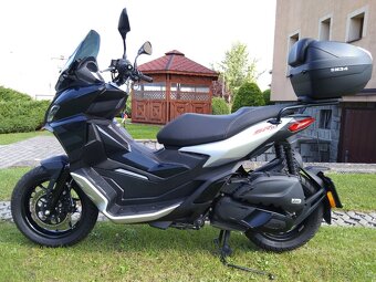 Prodám skútra Aprilia SR GT 200 - 7