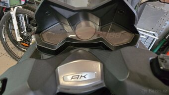 Kymco AK550 - 7