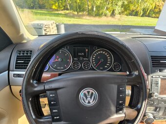 VW Touareg - 7