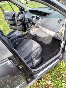 Renault Scénic - automat - 2.0 benzín - 7