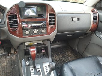 Mitsubishi Pajero 3.2 did automat R.V .2003 - 7