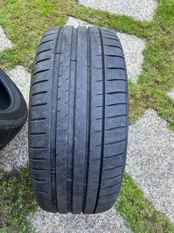 Michelin Pilot Sport 4 - 7