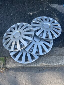 Pneu Vraník 185/60 r14 - 7