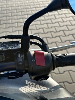Honda CB125r - 9720km - 7