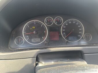 Volkswagen California 6 mist 2.5tdi 128kw automatická převod - 7