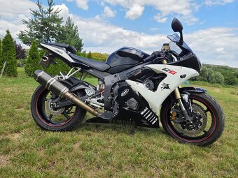Yamaha R6 - 7